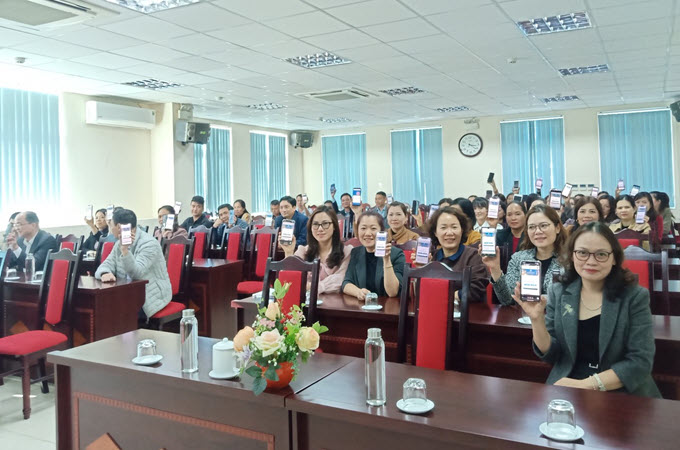 Cán bộ, đoàn viên, CNVCLĐ tỉnh Bắc Kạn tích cực hưởng ứng tham gia Cuộc thi “Gửi niềm tin, trao kỳ vọng về Đại hội XIII Công đoàn Việt Nam”