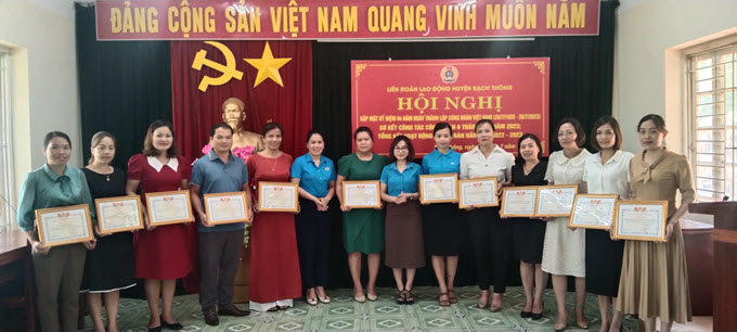 Liên đoàn Lao động huyện Bạch Thông tổ chức kỷ niệm 94 năm ngày thành lập công đoàn Việt Nam (27/7/1929-28/7/2023) và sơ kết công tác Công đoàn 6 tháng đầu năm 2023, tổng kết công tác Công đoàn năm học 2022- 2023