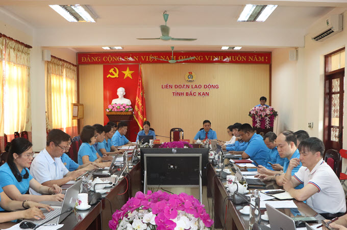 Liên đoàn Lao động tỉnh tổ chức Hội nghị Ban Chấp hành lần thứ 6