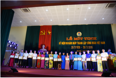 Liên đoàn Lao động tỉnh Bắc Kạn tổ chức Lễ mít tinh kỷ niệm 90 năm Ngày thành lập Công đoàn Việt Nam